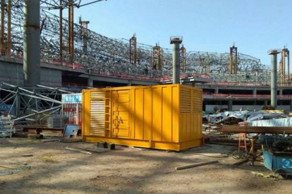 谢家集发电机出租如何判断空气滤清器是否需要更换？